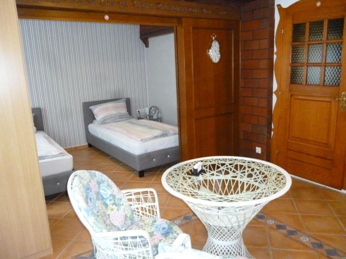 "Haus Ambiente" Apartment & Gaestehaus Brome - Modern, Zu Fairen Preisen Exterior foto